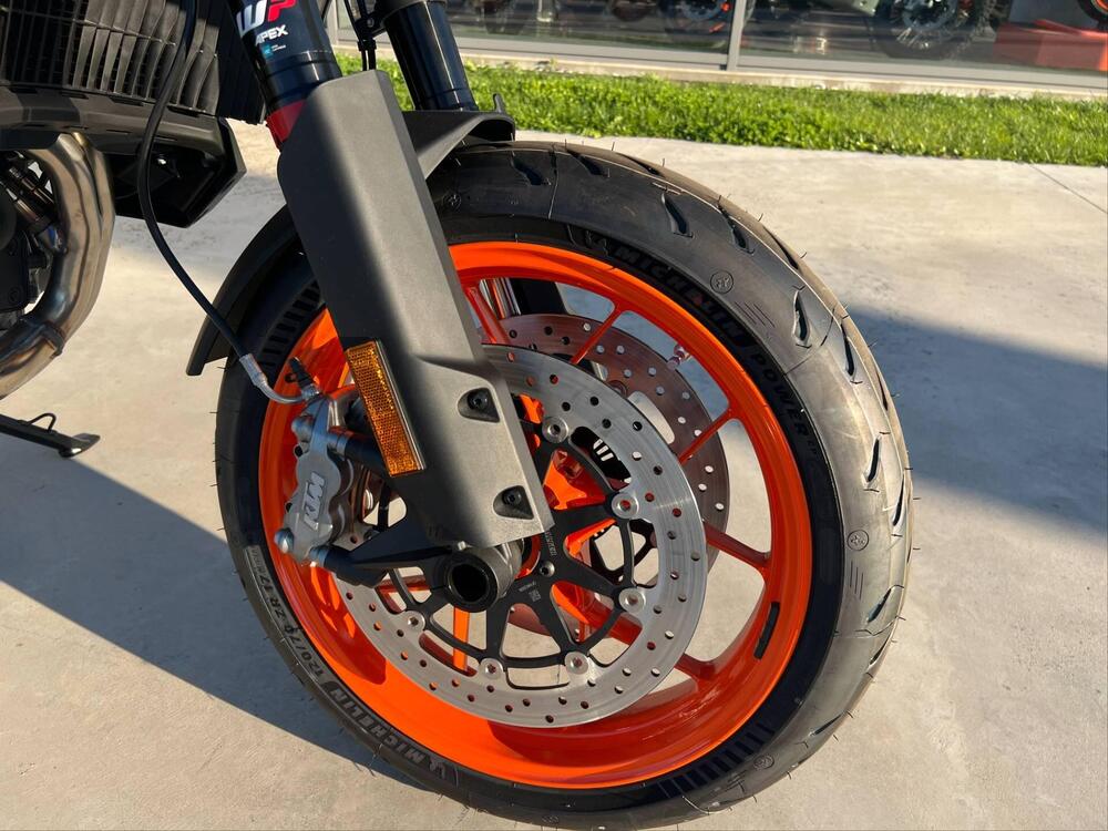 KTM 890 SMT (2023 - 26) (4)