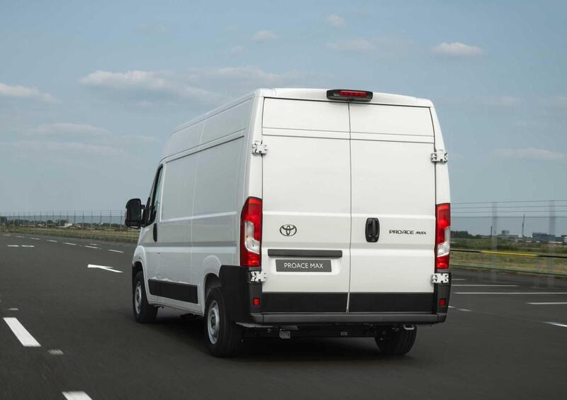 Toyota Proace Max Furgone (7)