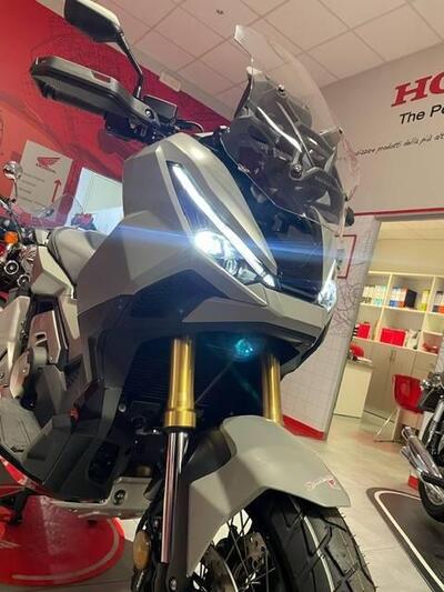 Honda X-ADV 750 (2025) nuova