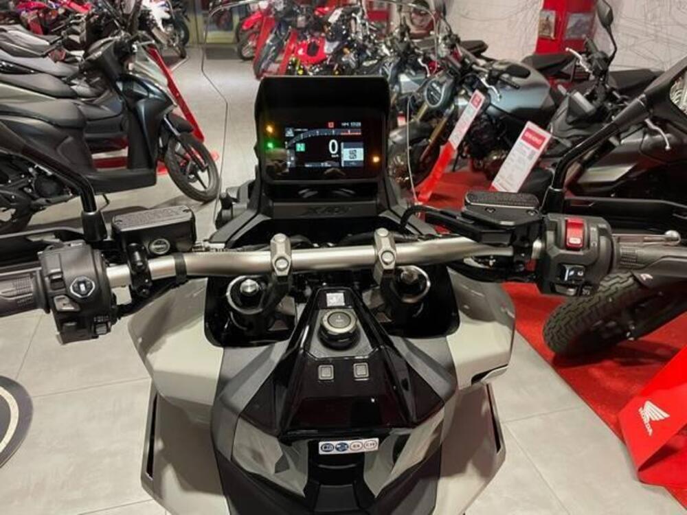 Honda X-ADV 750 (2025) (8)