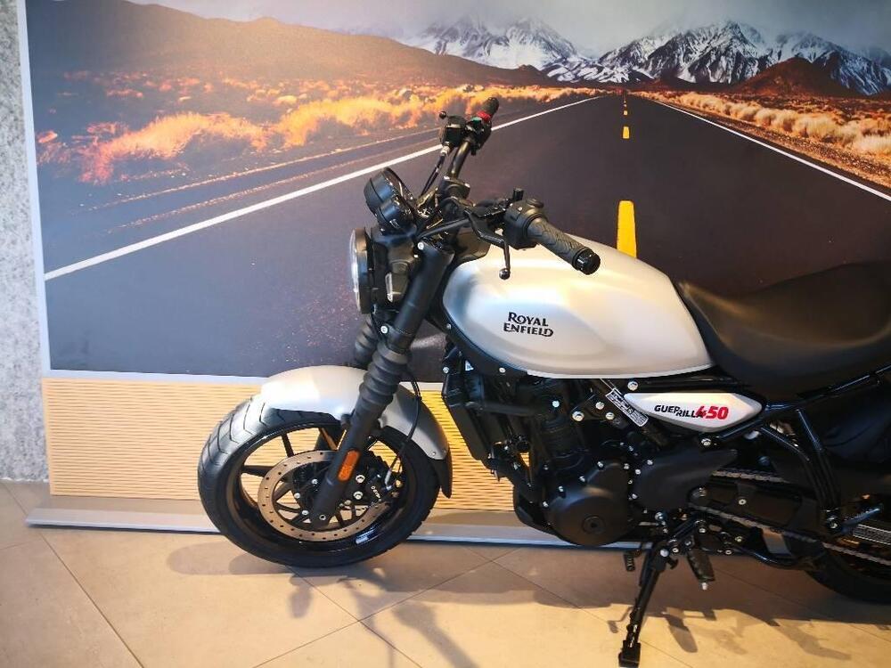 Royal Enfield Guerrilla 450 (2024 - 26) (10)