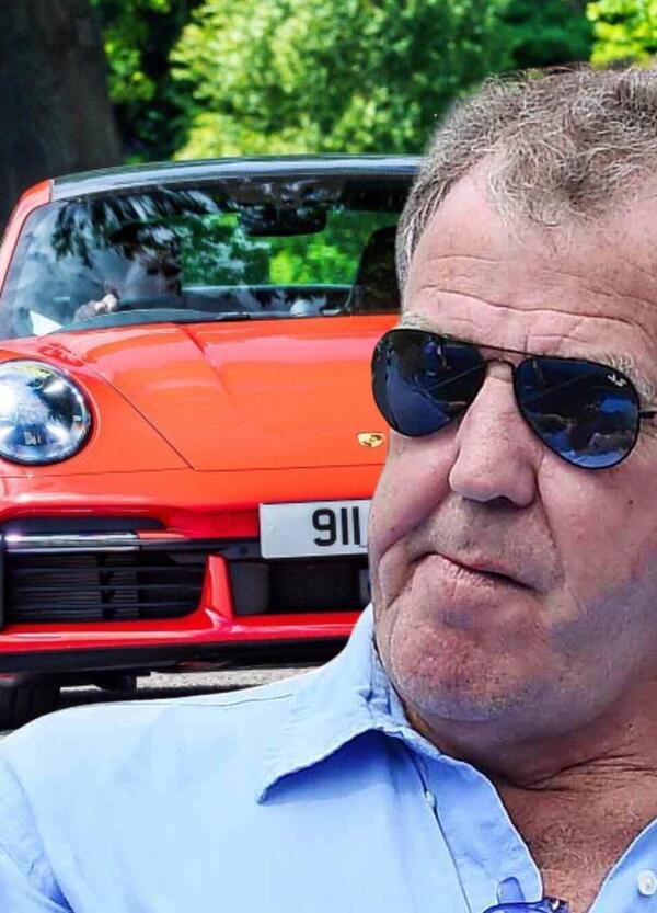 Jeremy Clarkson, l&rsquo;Alfa Romeo 75 e la Porsche amica di Greta Thunberg. La prova della 911 Turbo S: &ldquo;Non &egrave; un&#039;auto sportiva e non &egrave; una supercar, ma senza pi&ugrave; Hammond e May...&rdquo;