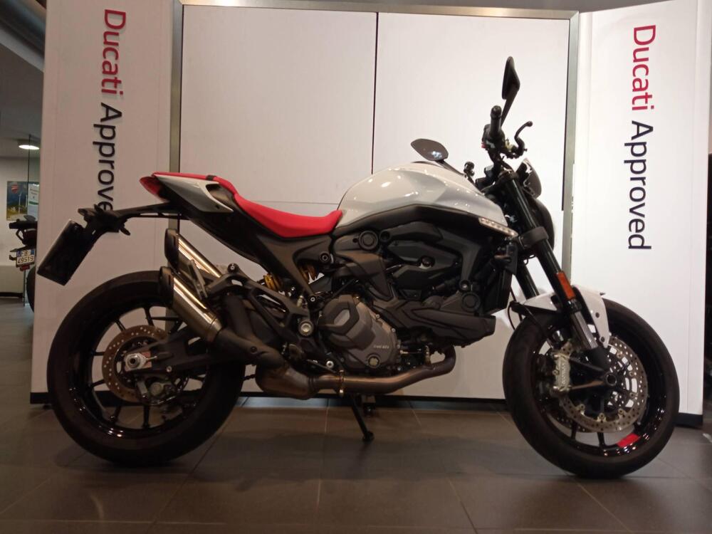 Ducati Monster 937 + (2021 - 25)