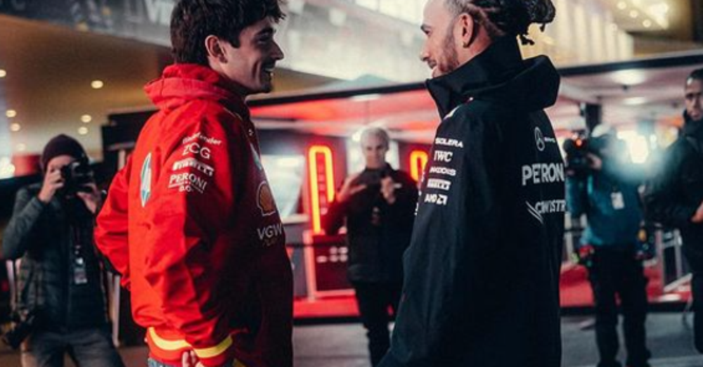 Ok, ma Charles Leclerc con Lewis Hamilton in Ferrari rischia di diventare la rana bollita di Noam Chomsky?