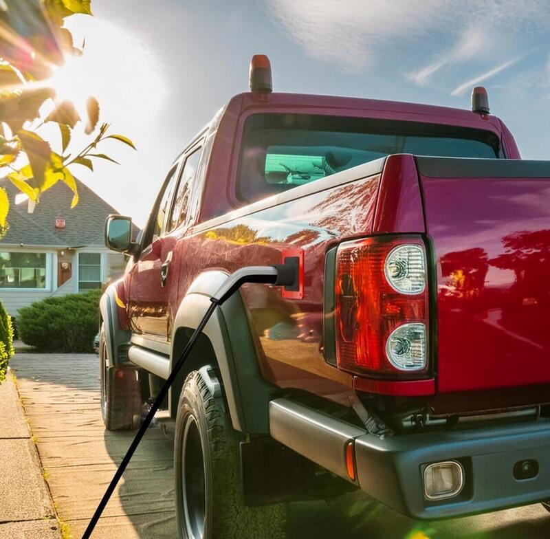 Perfetta per rubare il parcheggio alle auto elettriche: in vendita la finta spina di ricarica