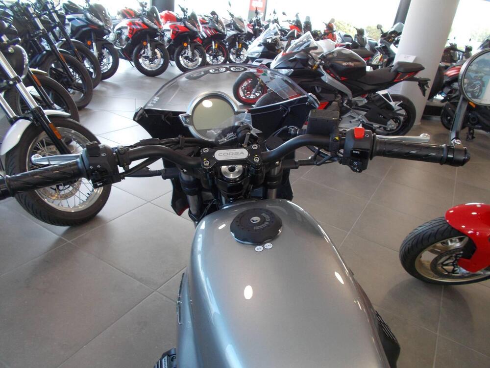 Moto Guzzi V7 Stone Corsa (2023 - 25) (7)