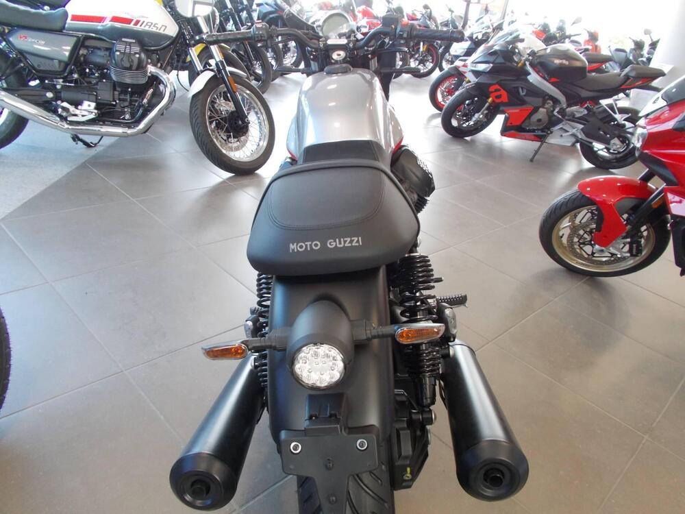 Moto Guzzi V7 Stone Corsa (2023 - 25) (8)
