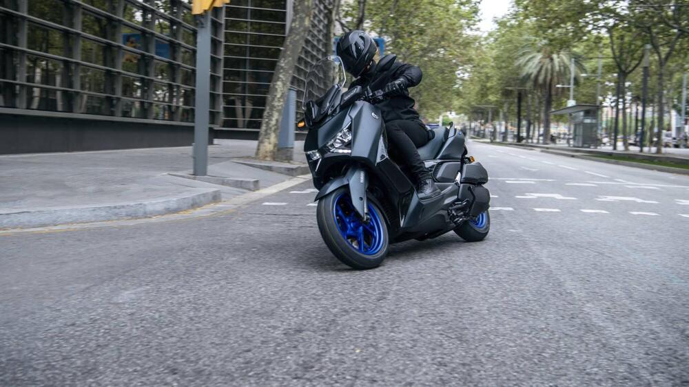 Yamaha X-Max 300 (2021 - 24) (7)