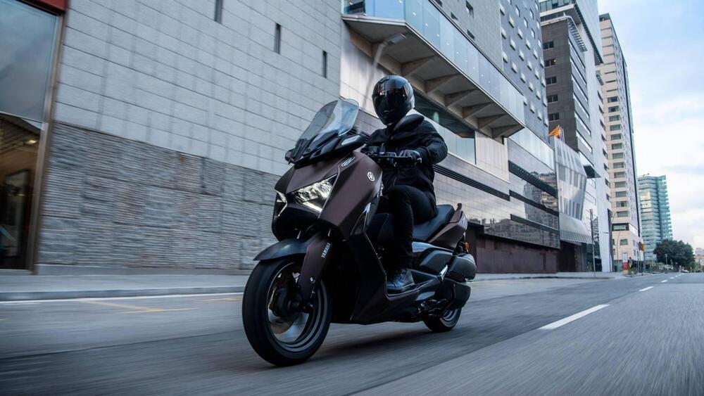 Yamaha X-Max 300 Tech Max (2021 - 24) (12)