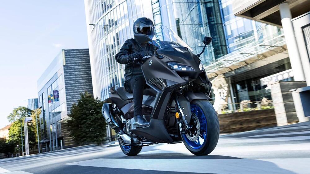 Yamaha T-Max 560 (2022 - 24) (9)