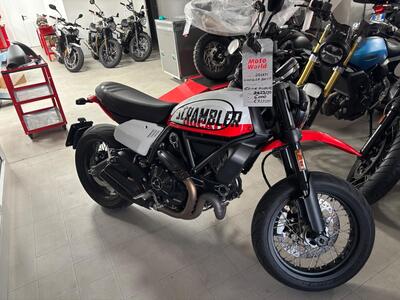 Ducati Scrambler 800 Urban Motard (2022) usata