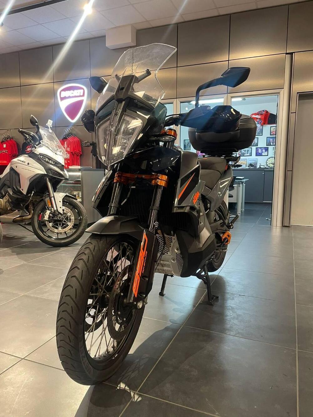 KTM 890 Adventure (2022) (7)