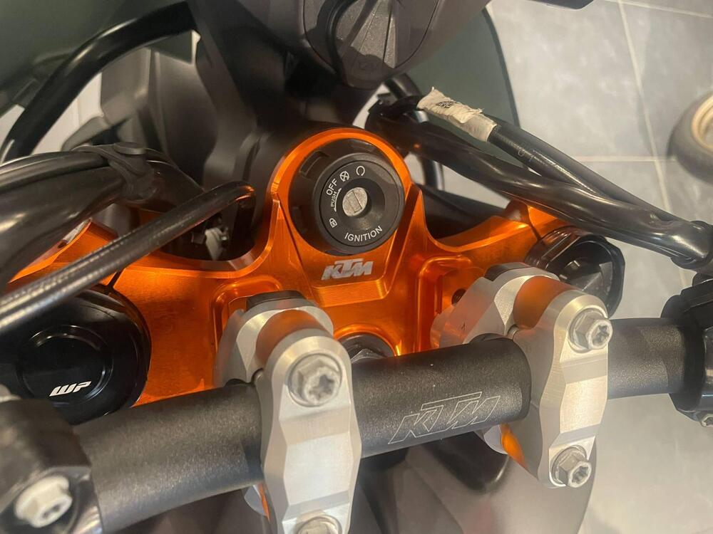 KTM 890 Adventure (2022) (2)