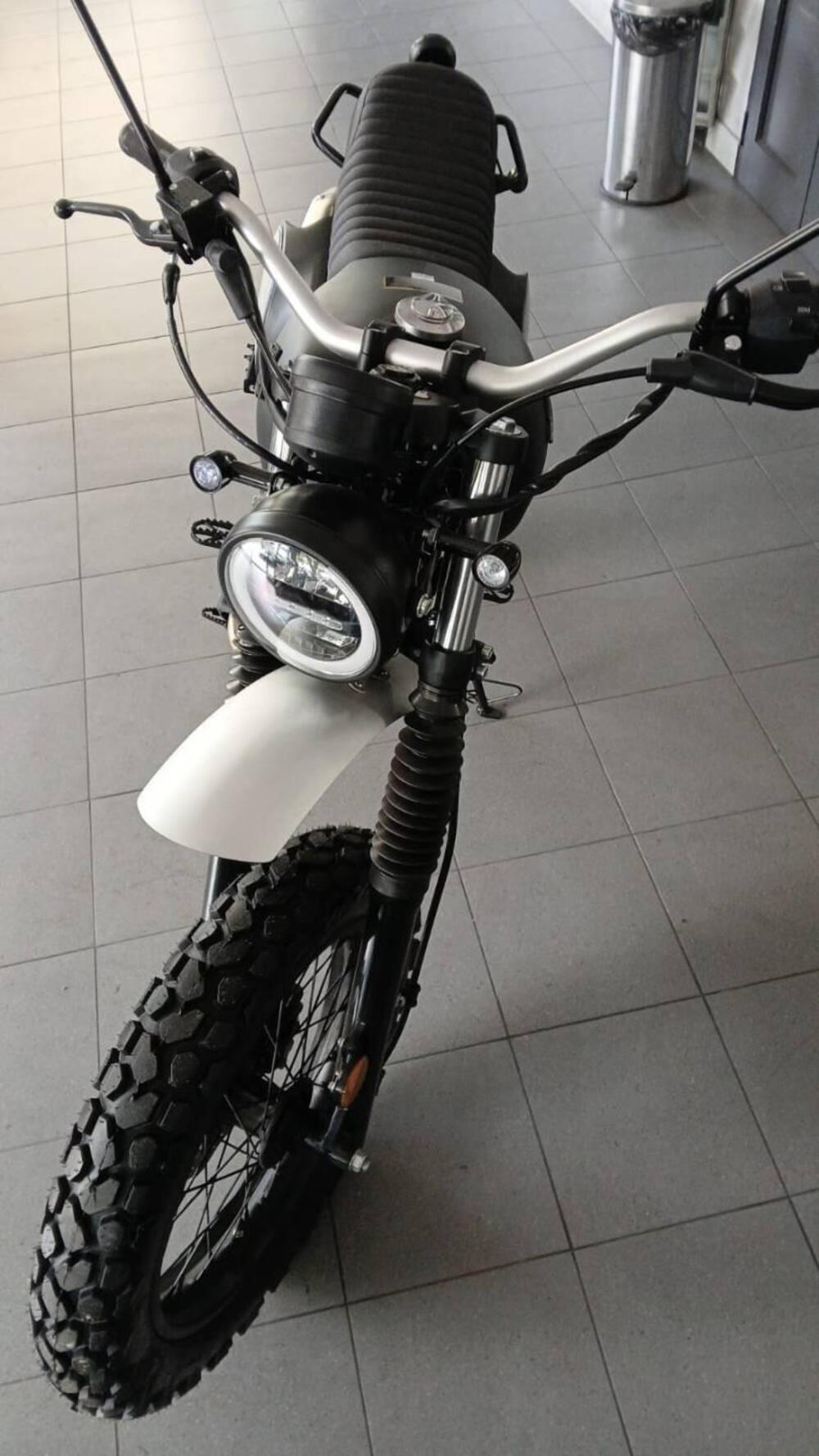 Archive Motorcycle Outback 125 (2023 - 25) (2)