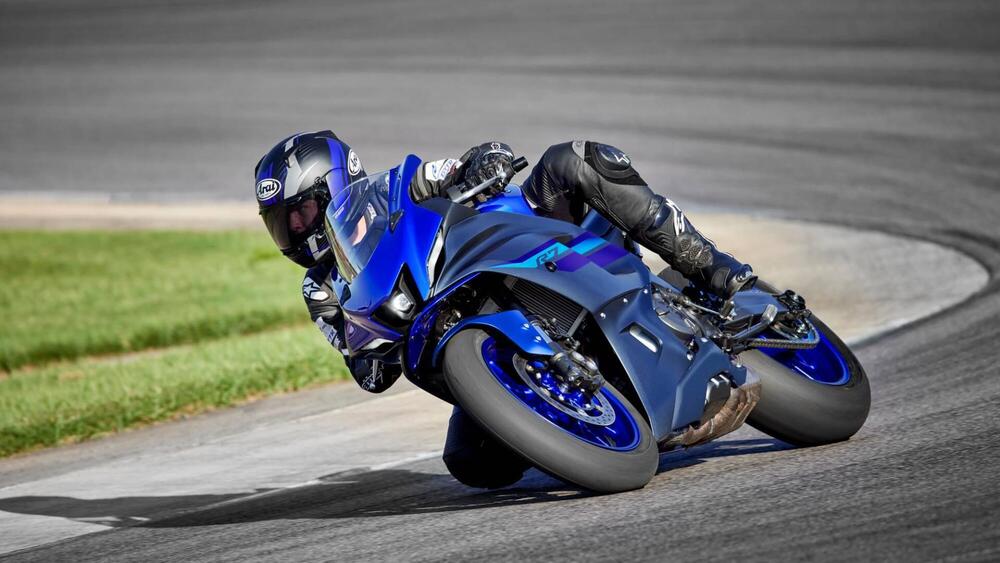 Yamaha YZF R7 (2021 - 25) (15)