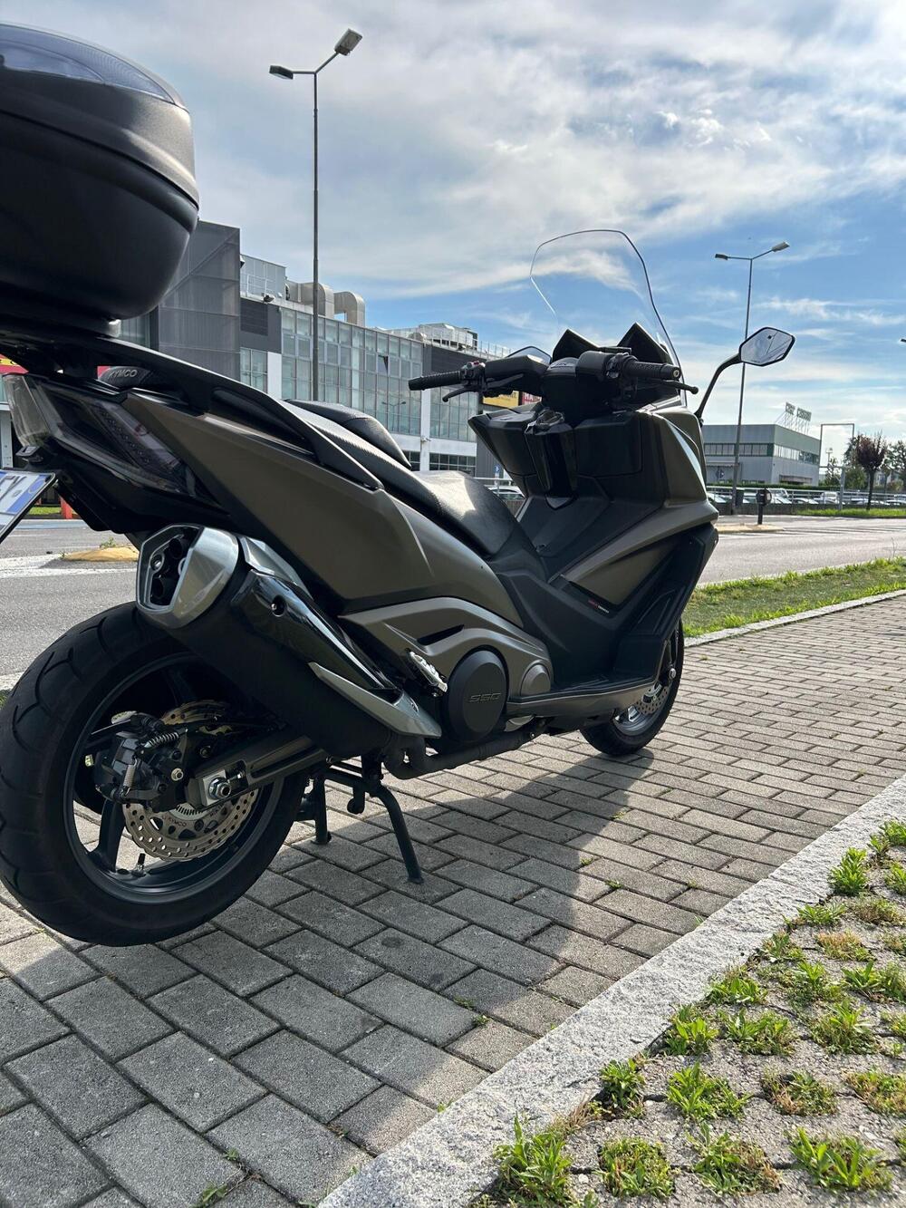 Kymco AK 550 ETS (2021 - 25) (4)