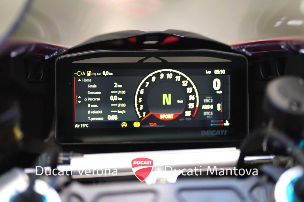 Ducati Panigale V4 (2025) (19)