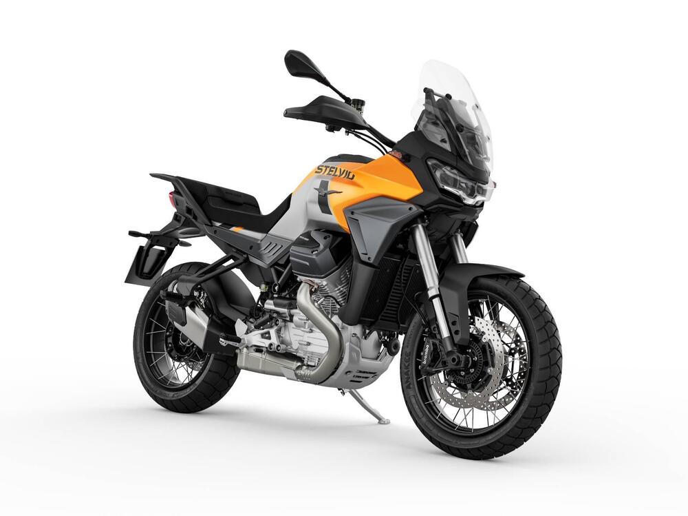 Moto Guzzi Stelvio (2024 - 25) (2)