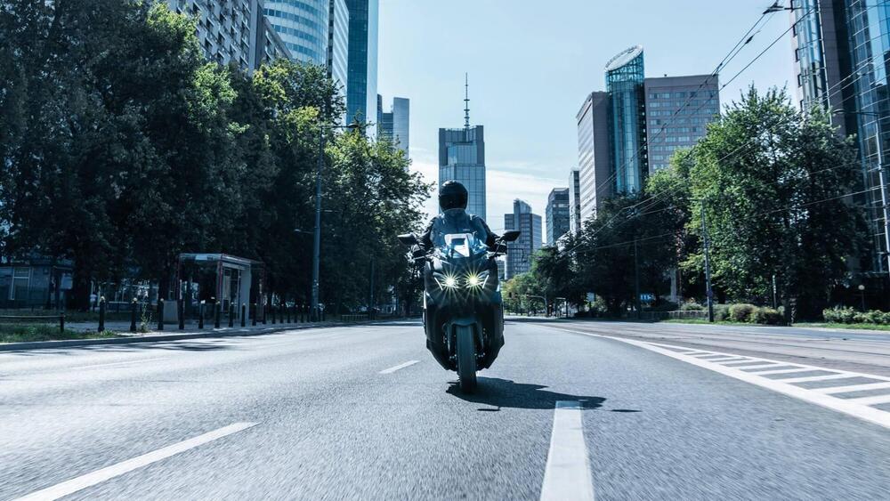 Yamaha T-Max 560 (2025) (12)