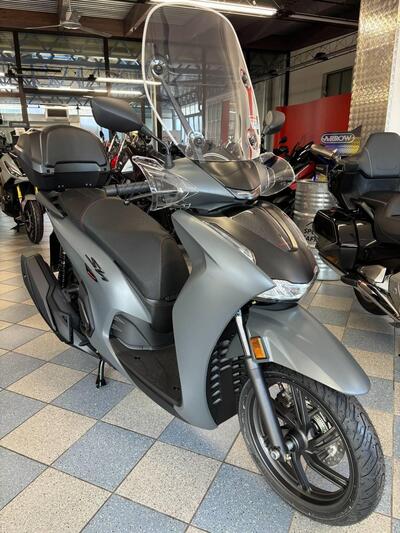 Honda SH 350i Sport (2025) nuova