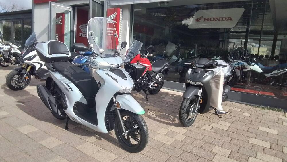 Honda SH 350i GT (2025 - 26) (10)