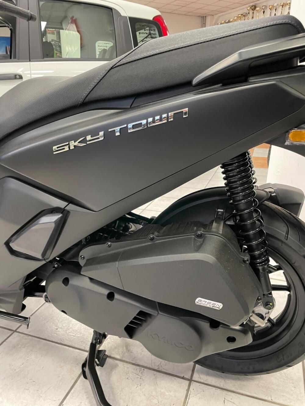Kymco Skytown 125i (2024 - 26) (5)