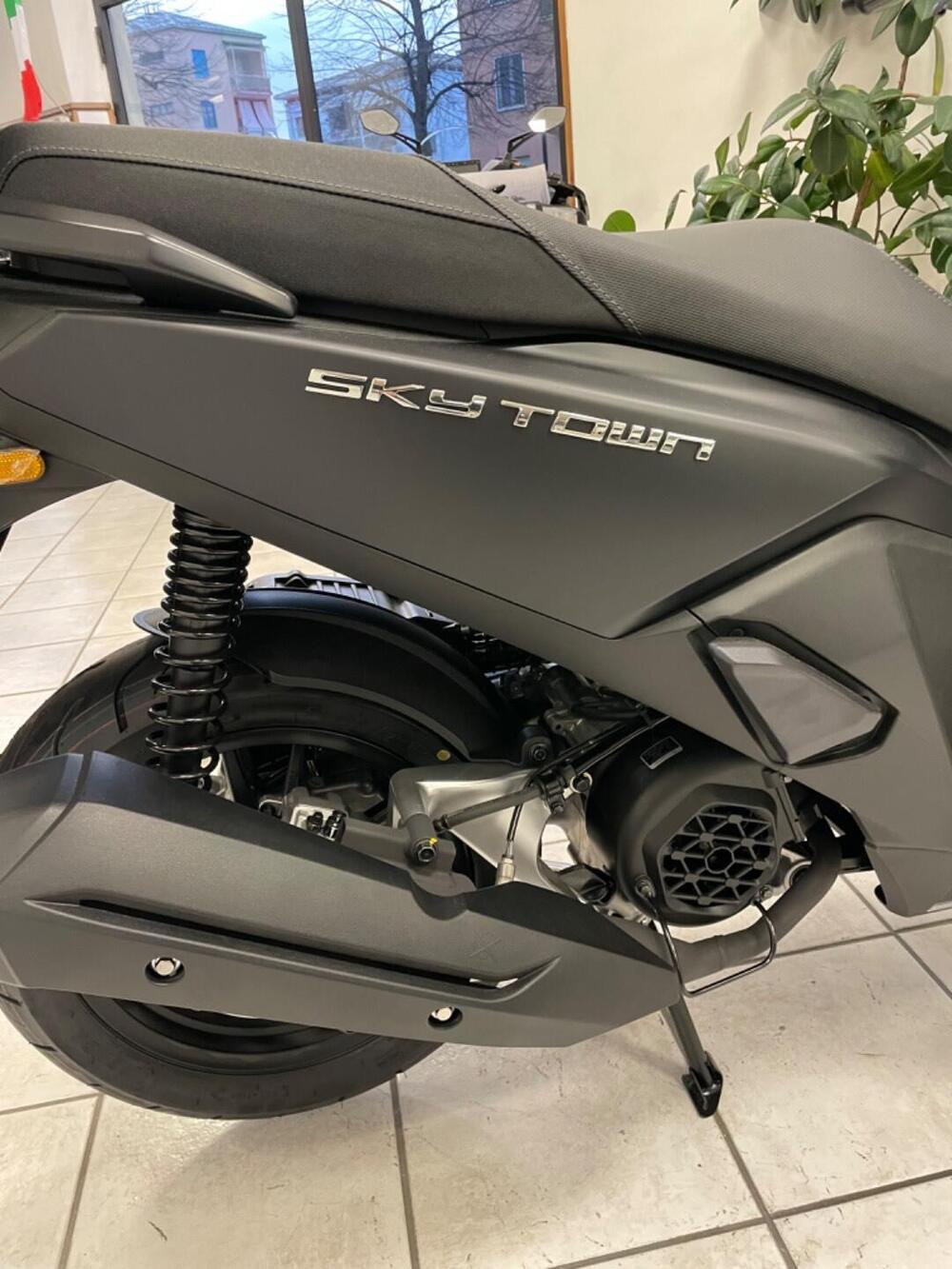 Kymco Skytown 125i (2024 - 26) (6)