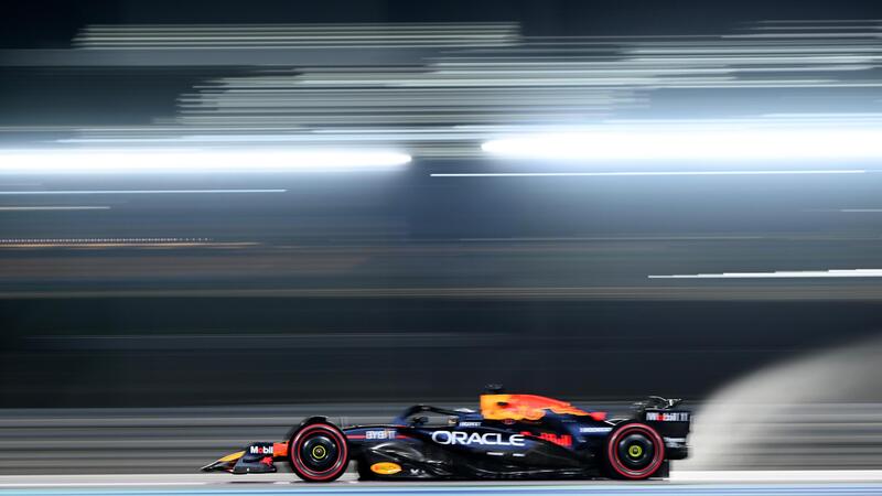 F1. GP del Qatar 2024: Verstappen regola le qualifiche di Losail davanti a Russell e le McLaren, ma perde la pole per penalit&agrave;