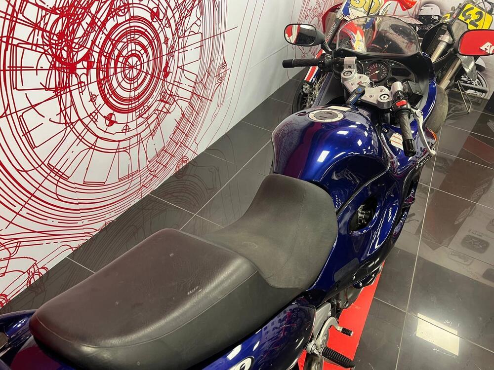 Suzuki GSX 750 F (1999 - 06) (7)