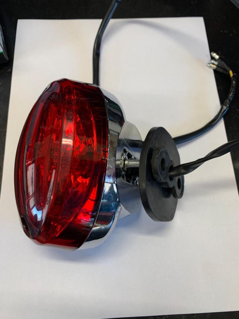 Benelli Imperiale 400 Honda (9)