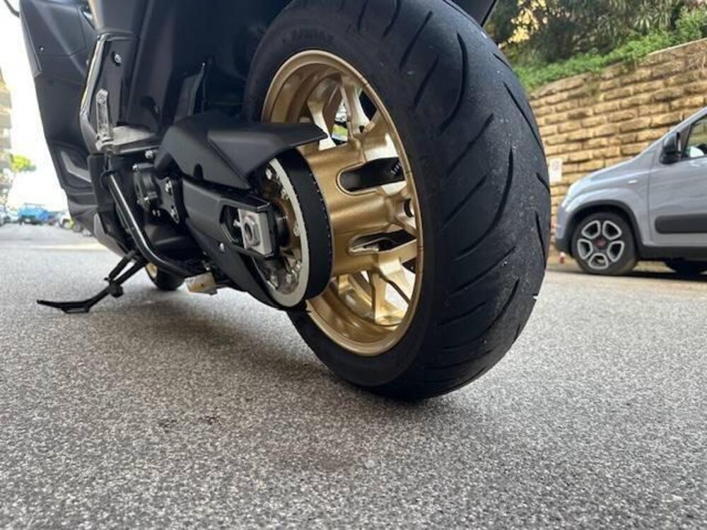 Yamaha T-Max 560 Tech Max (2022 - 24) (13)