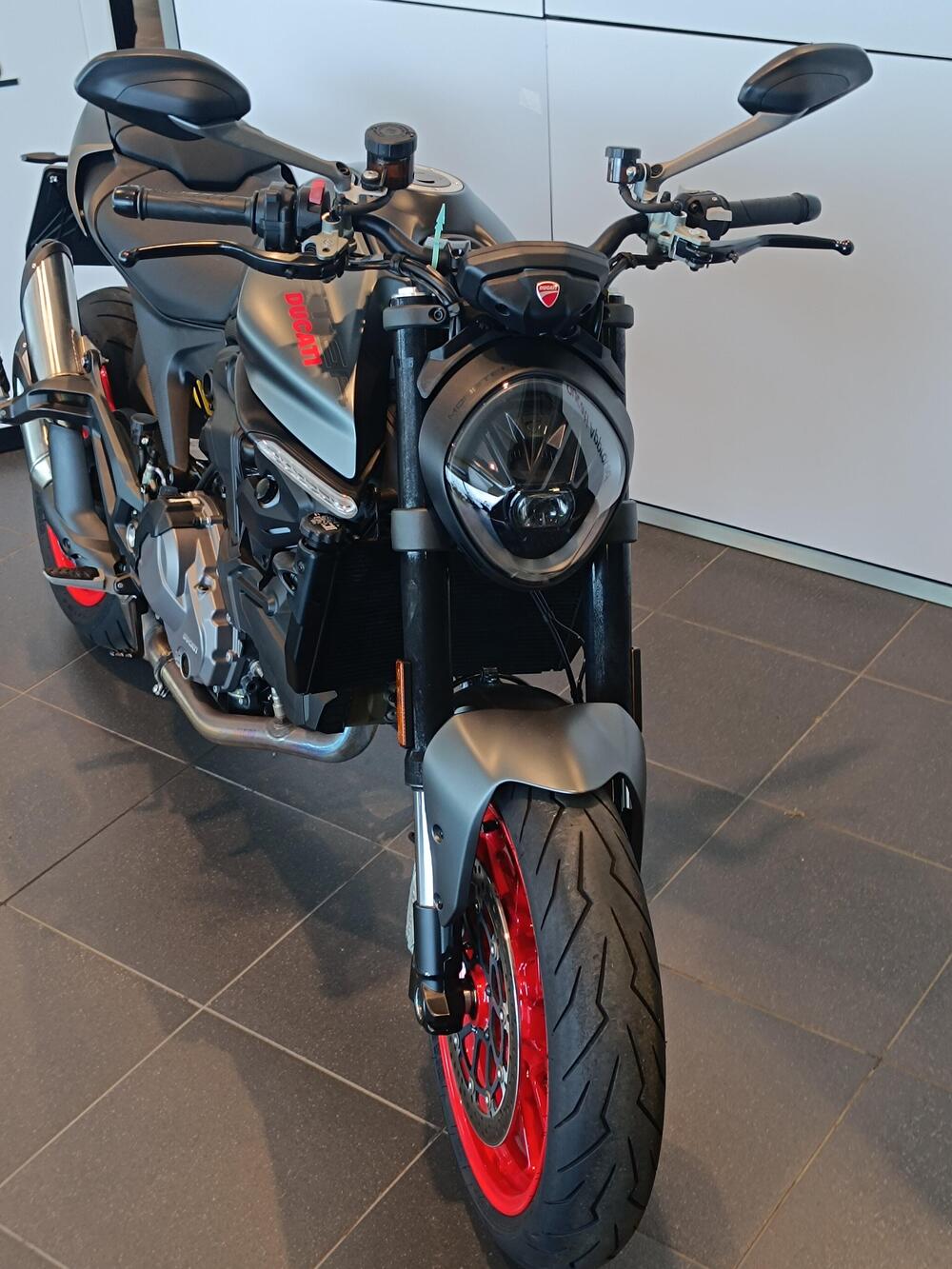 Ducati Monster 937 (2021 - 25) (3)