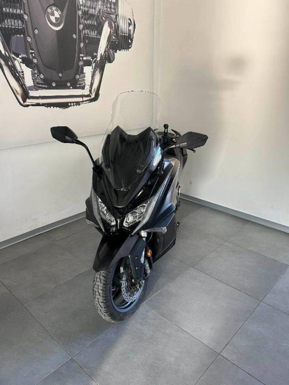 Kymco AK 550 ETS (2021 - 25) (2)