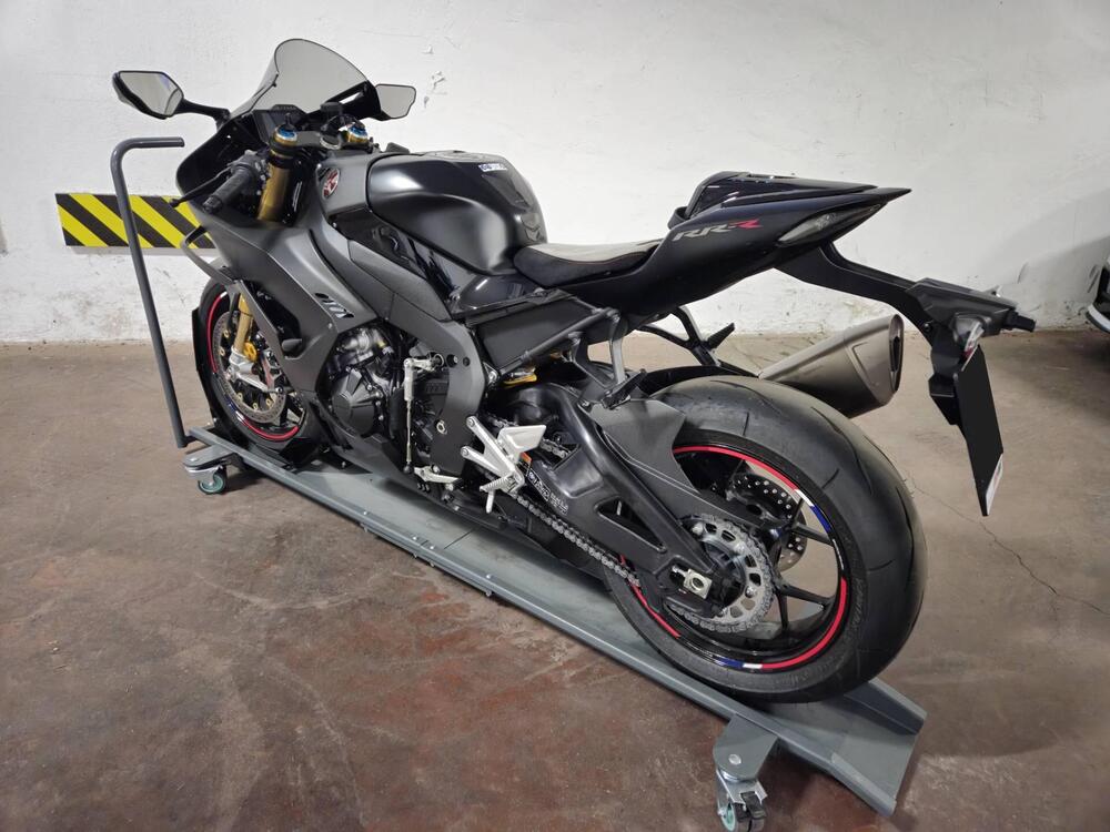 Honda CBR 1000 RR-R Fireblade SP Carbon Edition (2024 - 25) (4)