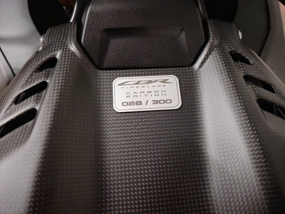 Honda CBR 1000 RR-R Fireblade SP Carbon Edition (2024 - 25) (5)