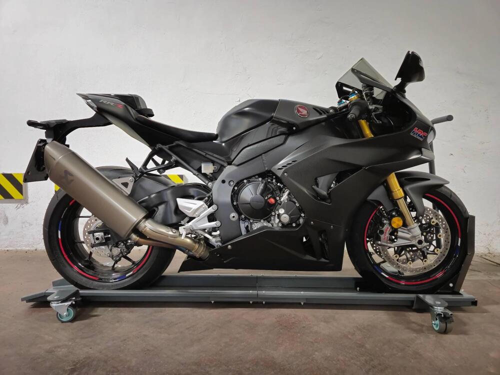 Honda CBR 1000 RR-R Fireblade SP Carbon Edition (2024 - 25) (2)