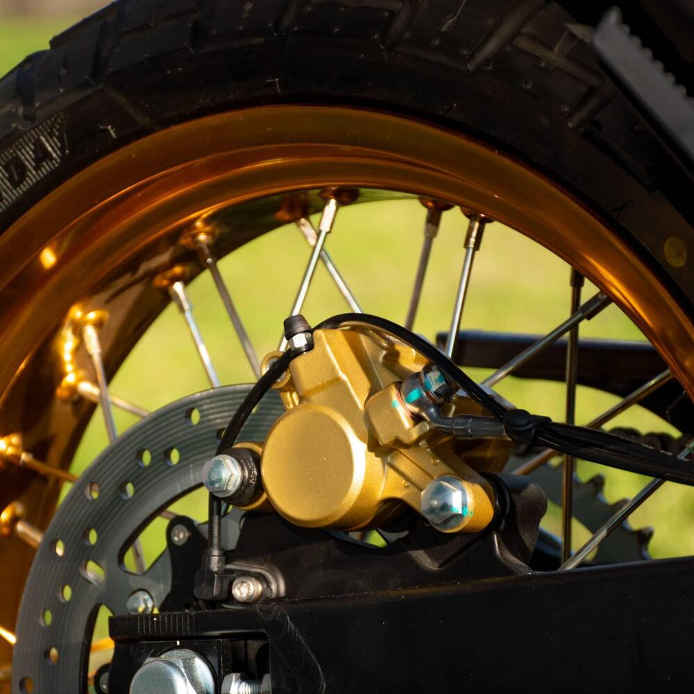 Swm Silver Vase 650 (2025 - 26) (11)