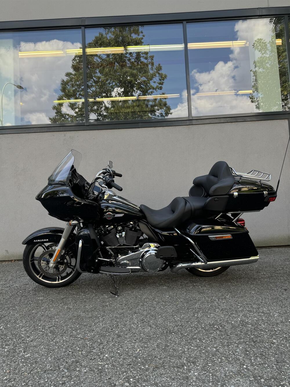 Harley-Davidson Road Glide Limited (2021 - 25) (2)