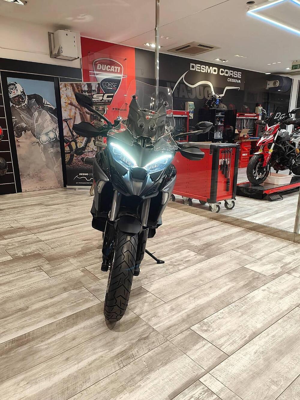 Ducati Multistrada V4 S (2025) (4)