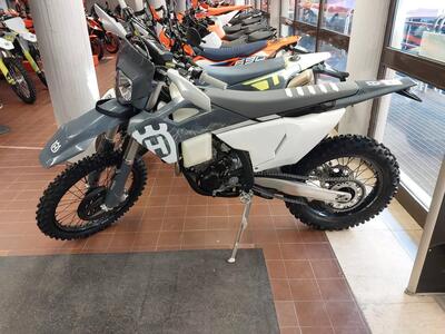 Husqvarna FE 350 Pro (2024) nuova