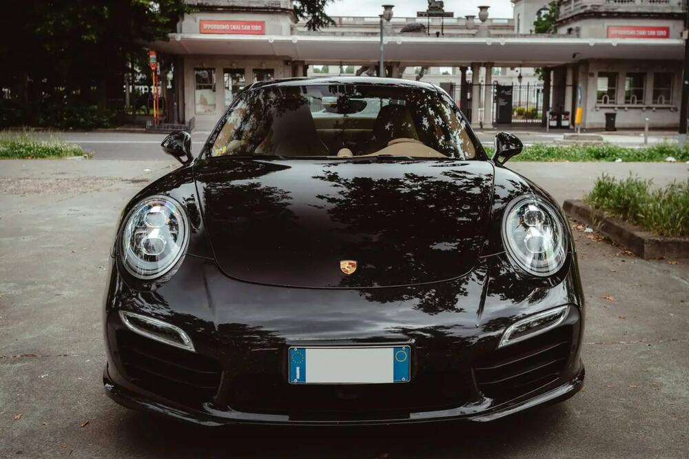 Porsche 911 Coupé usata a Milano (2)