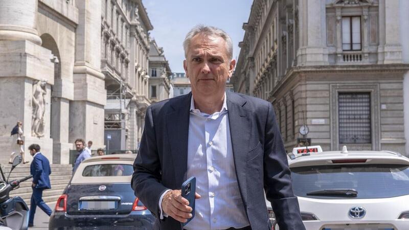 Stellantis: smentito il nome di Luca Maestri come nuovo CEO