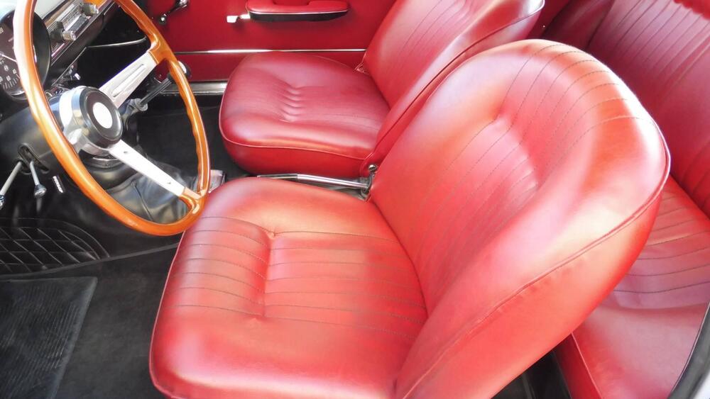 Alfa Romeo GT junior 1300 d'epoca a Mantova (12)