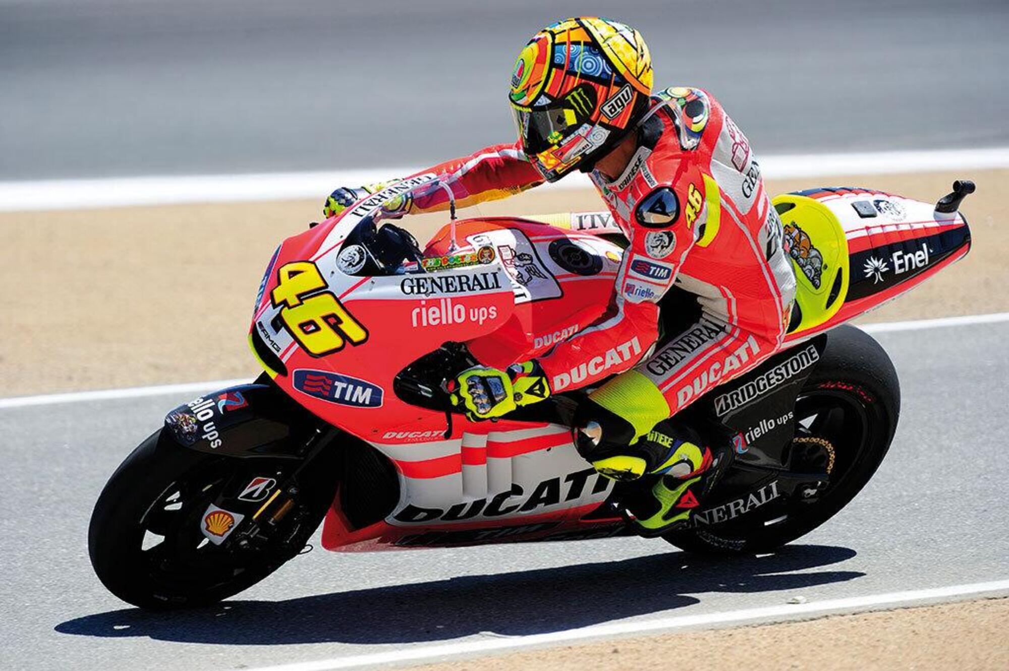 Valentino Rossi con la Ducati GP11.1 - Laguna Seca 2011