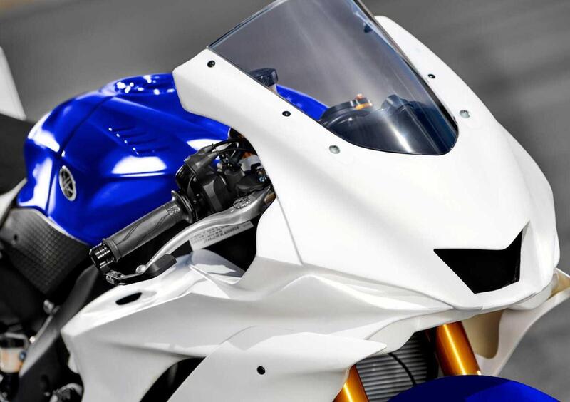 Yamaha YZF R6 YZF R6 GYTR (2022 - 25) (3)