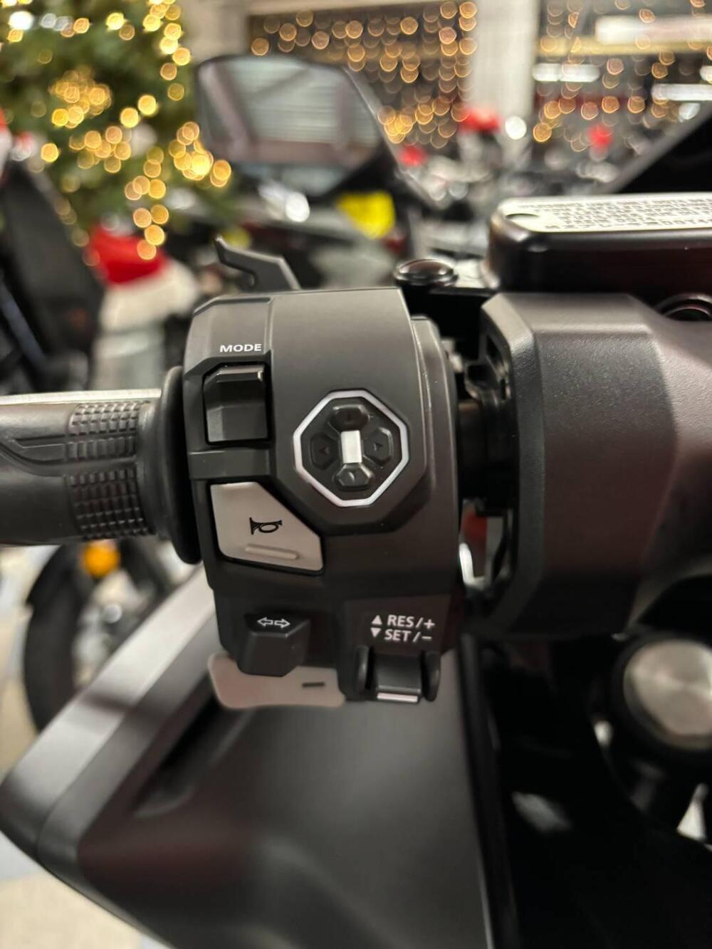 Honda Forza 750 (2025) (9)