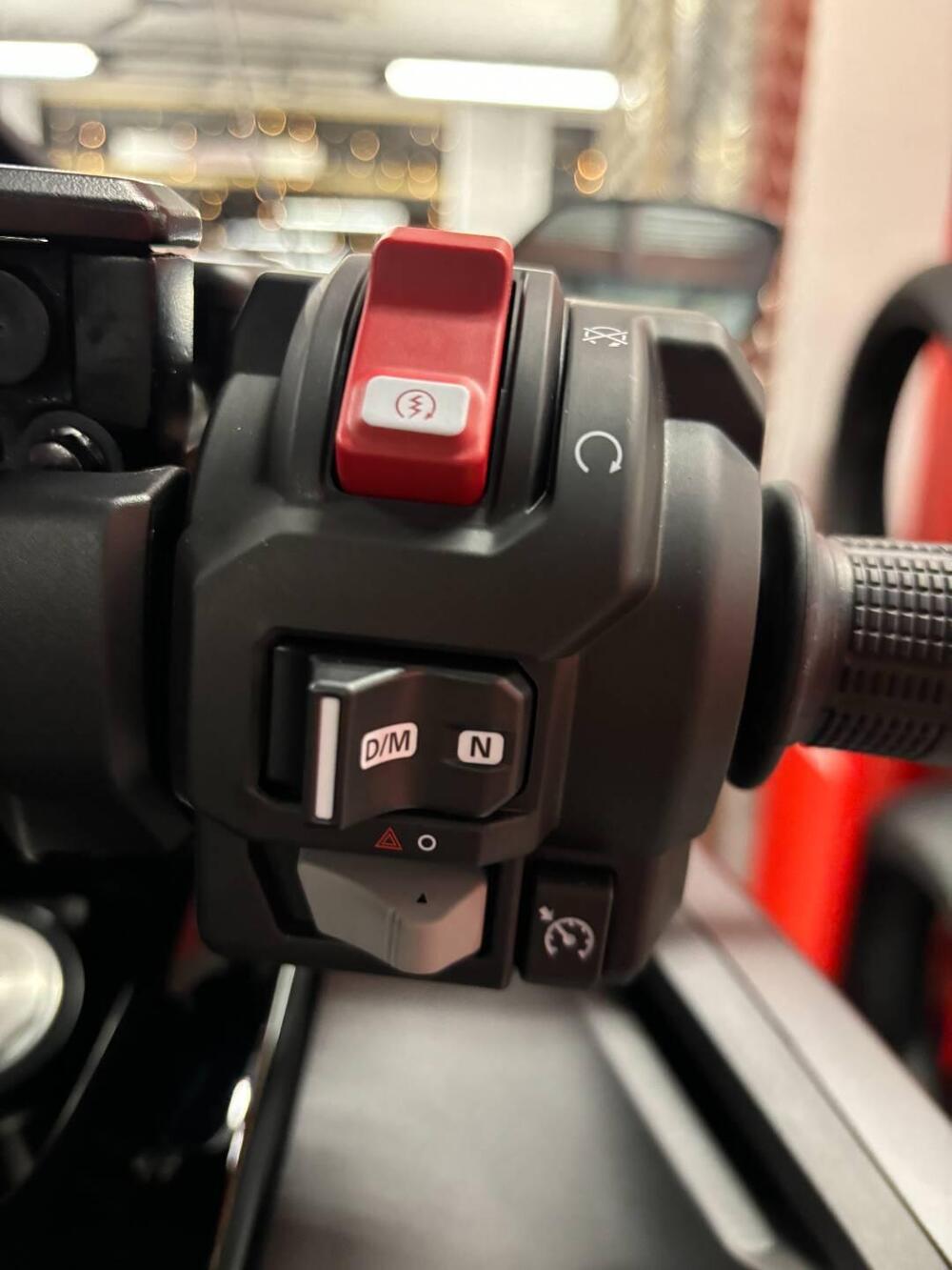 Honda Forza 750 (2025) (10)