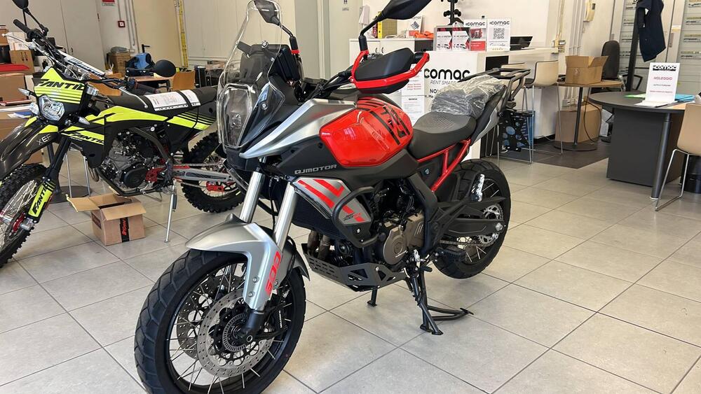 QJ Motor SRT 600 SX (2024 - 25) (3)