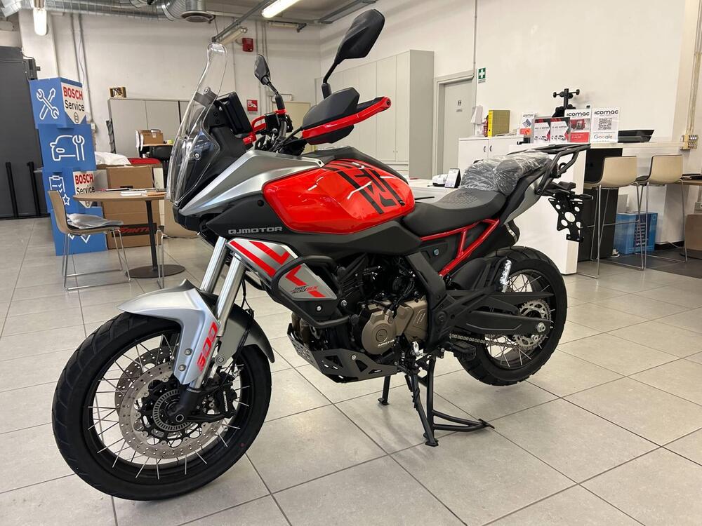 QJ Motor SRT 600 SX (2024 - 25) (9)