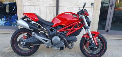 Ducati Monster 696 (2008 - 13) usata